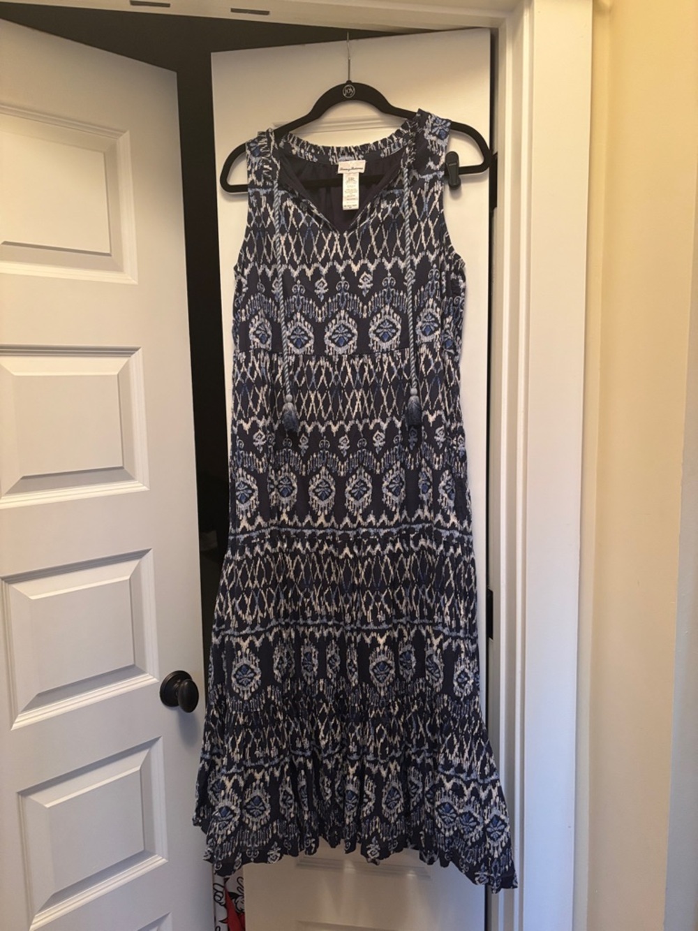 Tommy Bahama Sleeveless Blue Patterned Maxi Dress